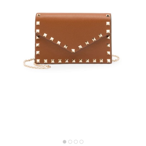 Valentino Garavani Handbags - Valentino bag brand new Valentino Garavani Handbags - Valentino bag brand new